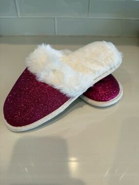 Glitter Faux Fur Slide Slippers in dark pink & white small 5/6 new